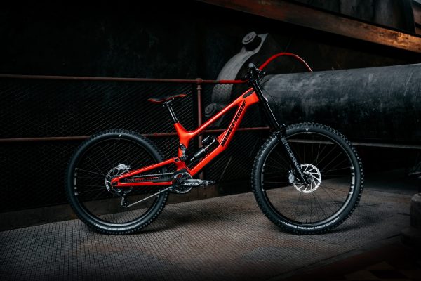 Nukeproof Dissent Carbon Pro