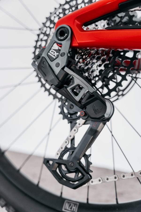 Nukeproof Giga Carbon Pro