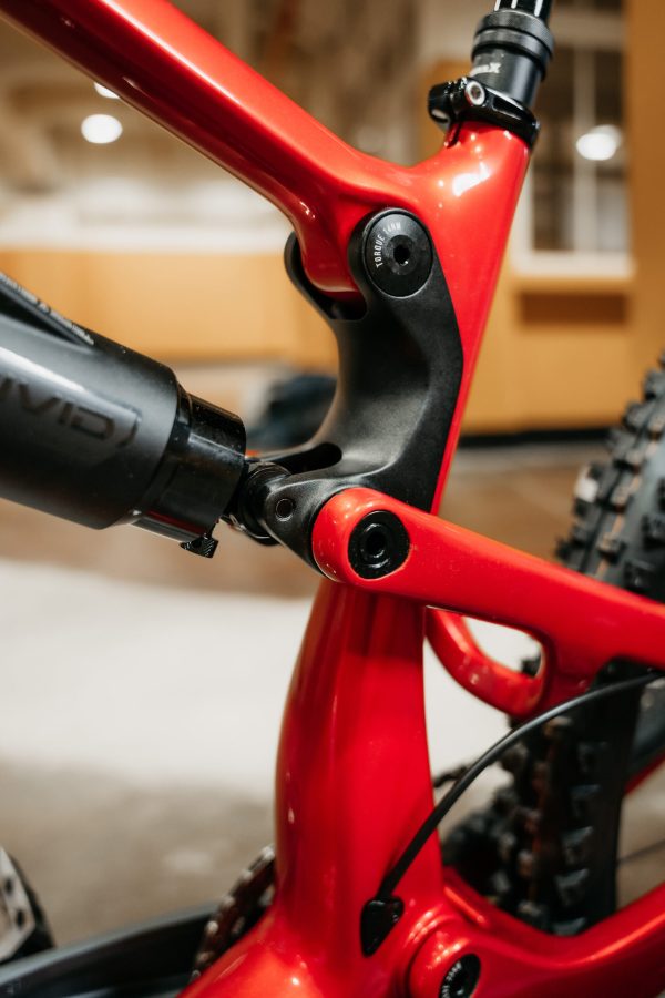 Nukeproof Mega Carbon Pro